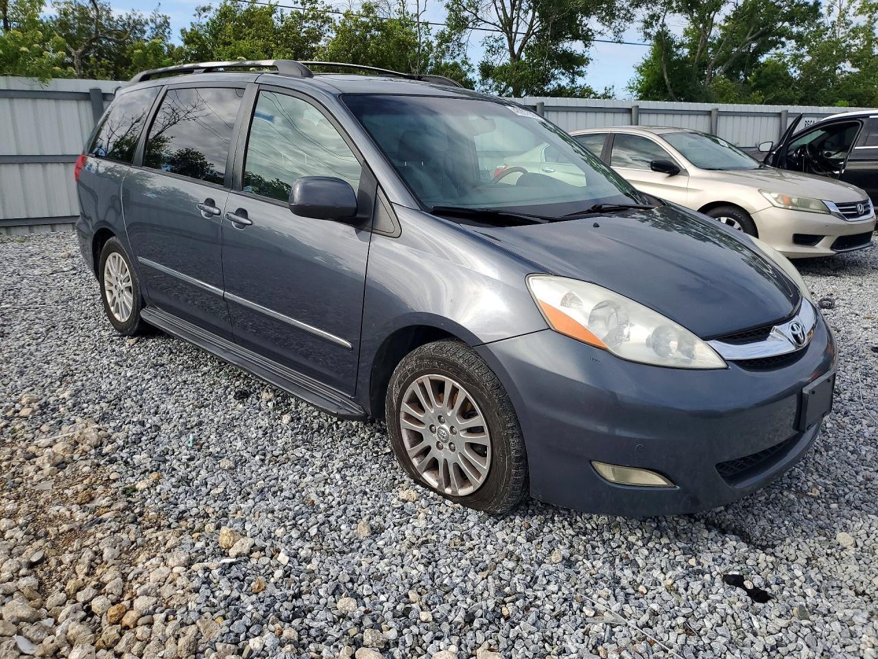 2008 TOYOTA SIENNA