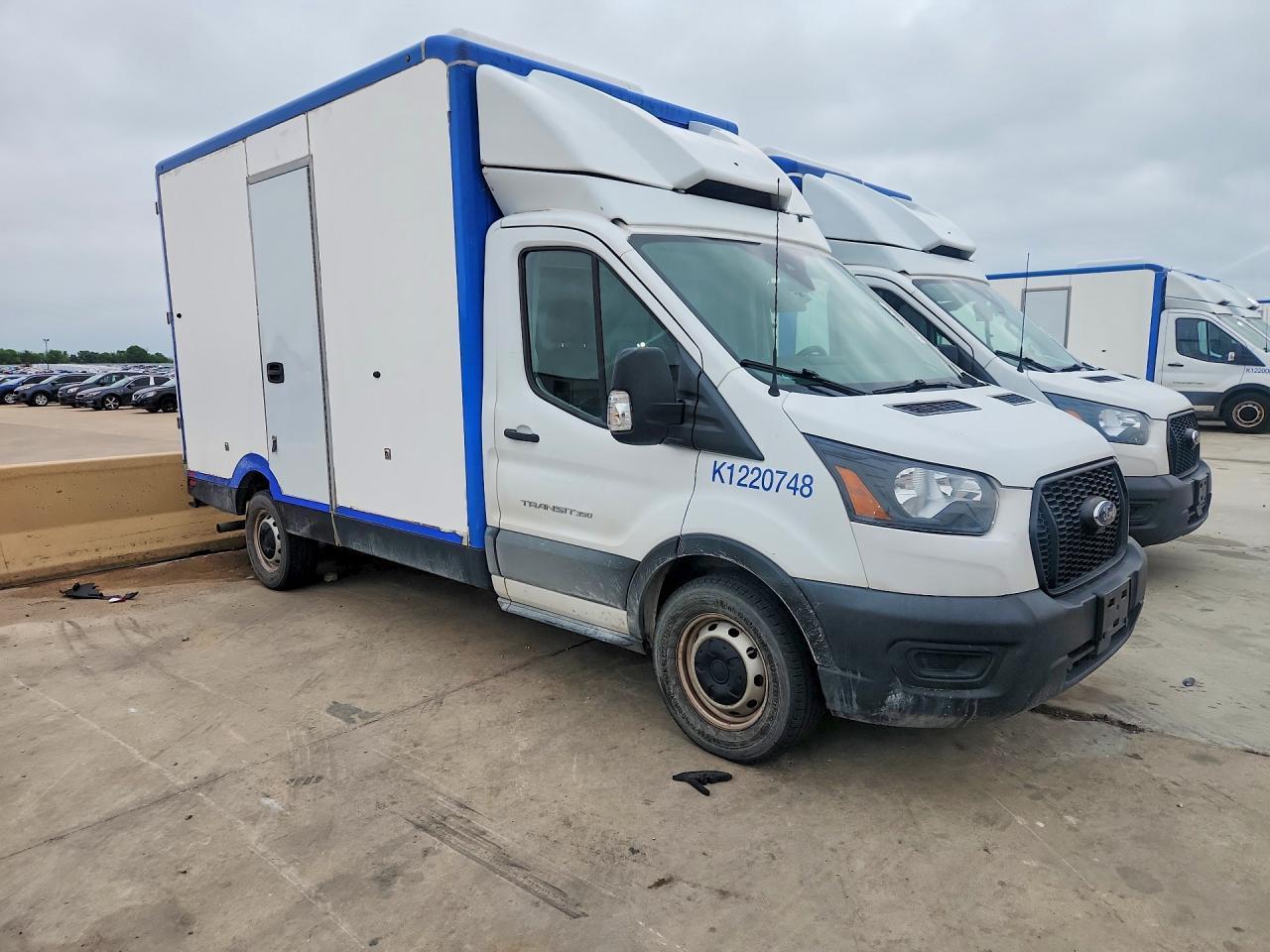 2022 FORD Transit