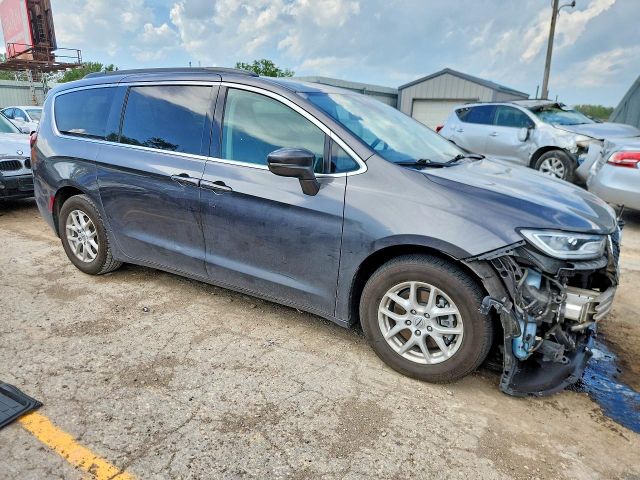 2022 CHRYSLER Pacifica