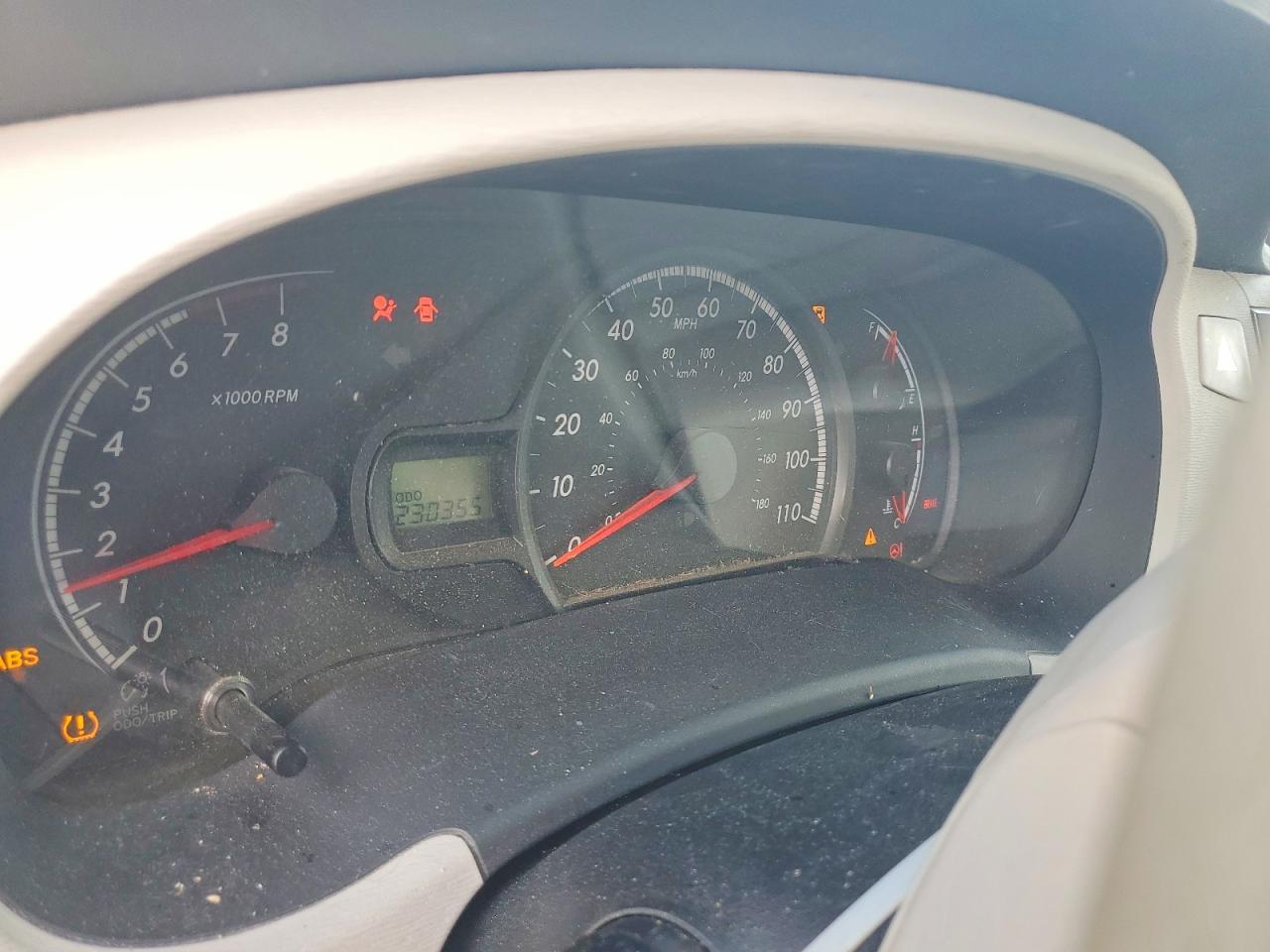 2012 TOYOTA SIENNA