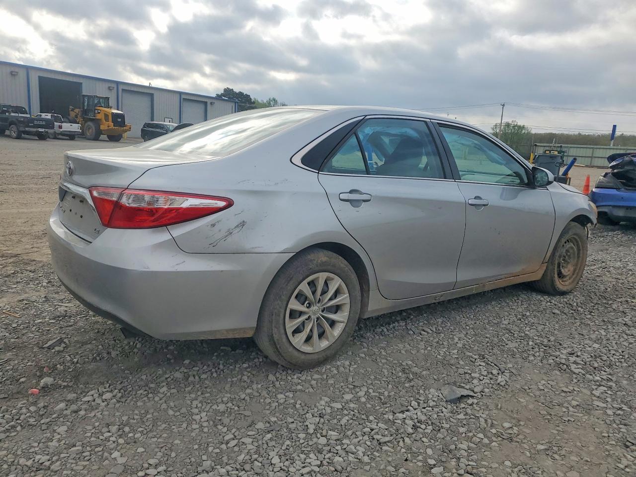 2015 TOYOTA CAMRY