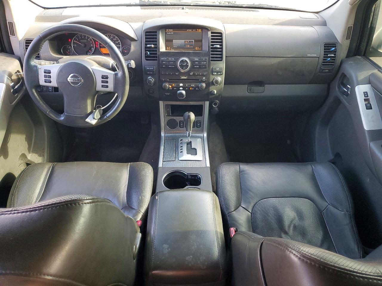 2011 NISSAN PATHFINDER