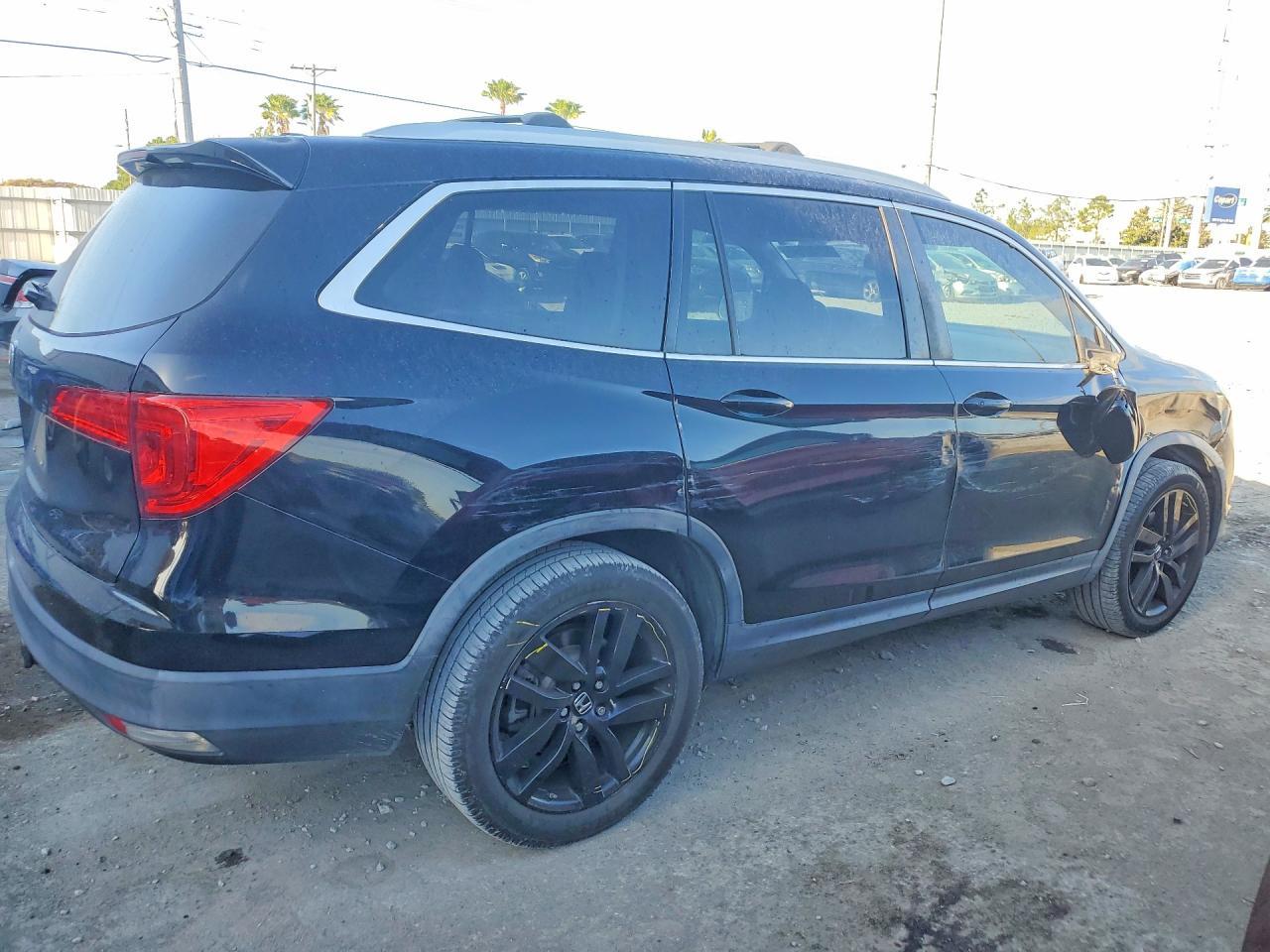 2017 HONDA PILOT