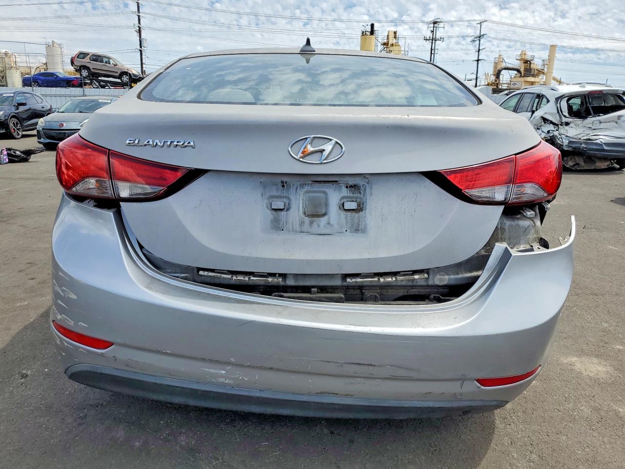 2016 HYUNDAI ELANTRA