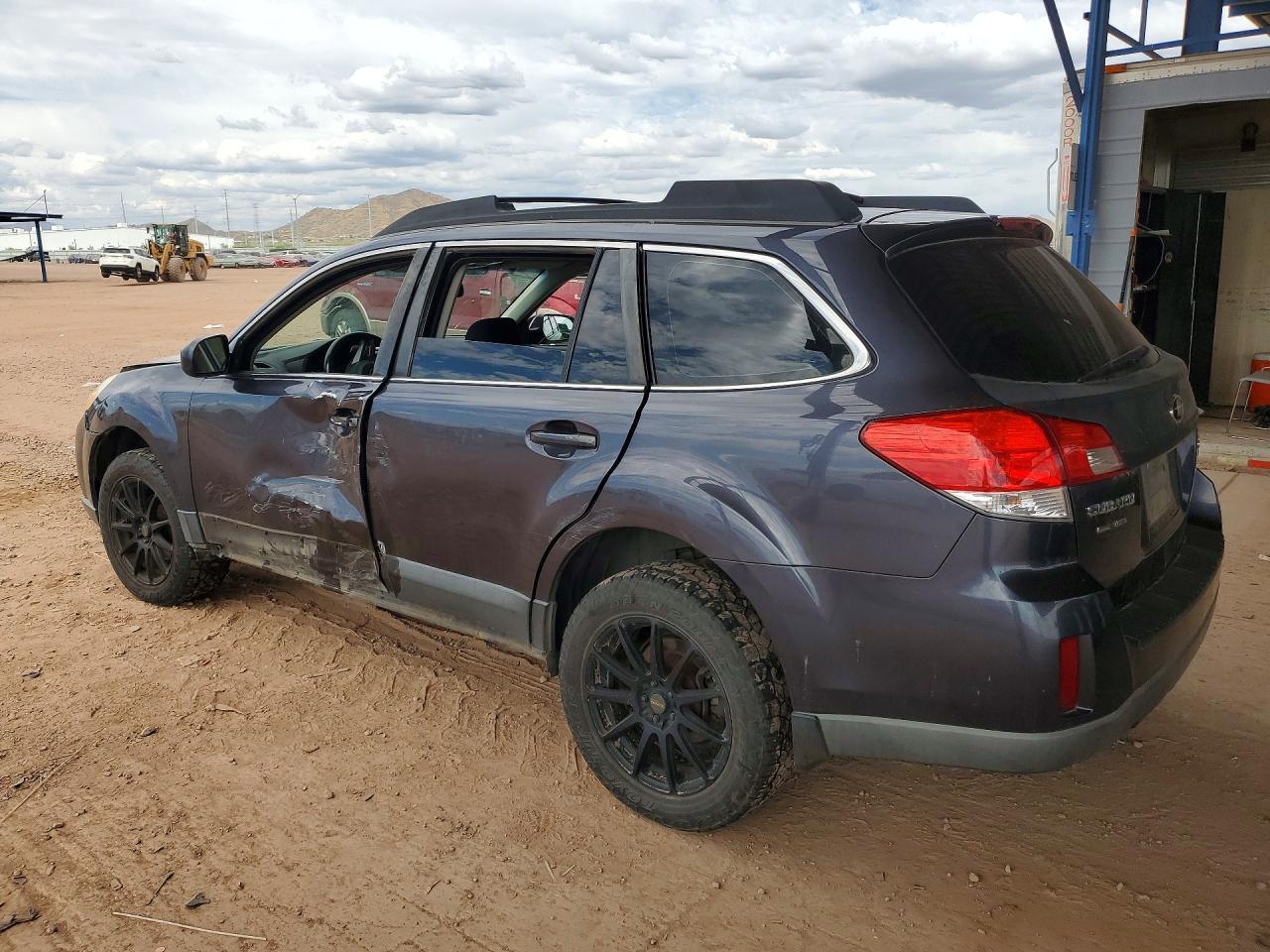 2010 SUBARU Outback
