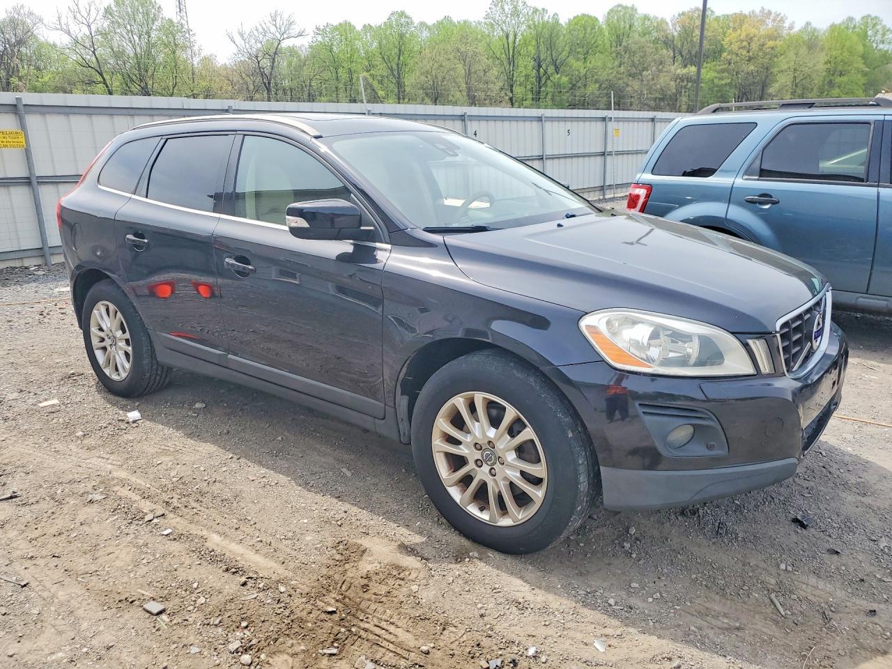 2010 VOLVO XC60
