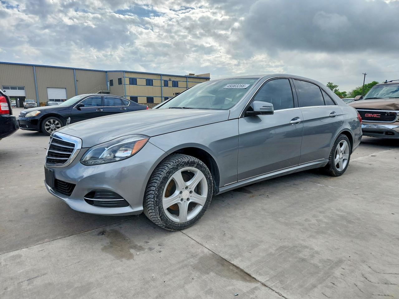 2014 MERCEDES-BENZ E-Class