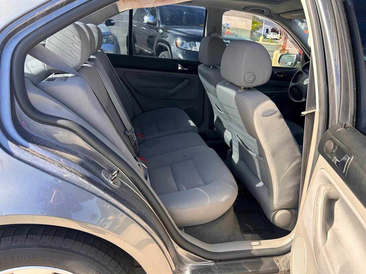 2004 VOLKSWAGEN JETTA