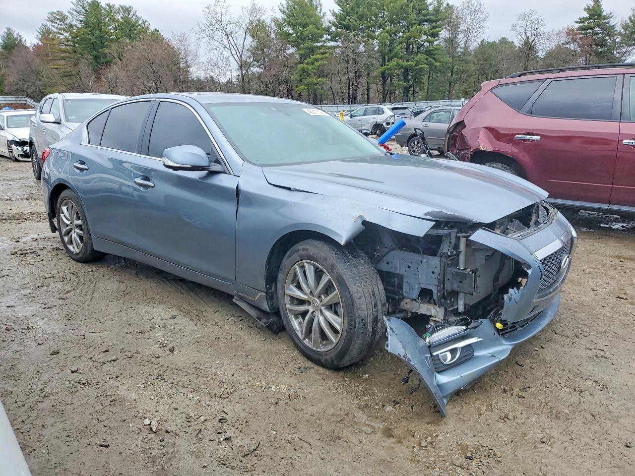 2014 INFINITI Q50