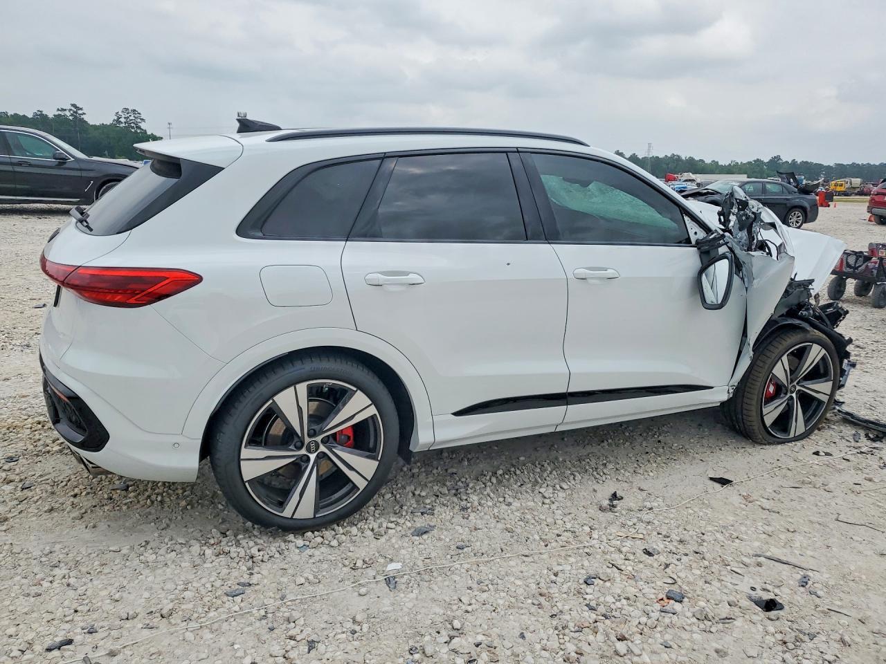 2025 AUDI SQ5
