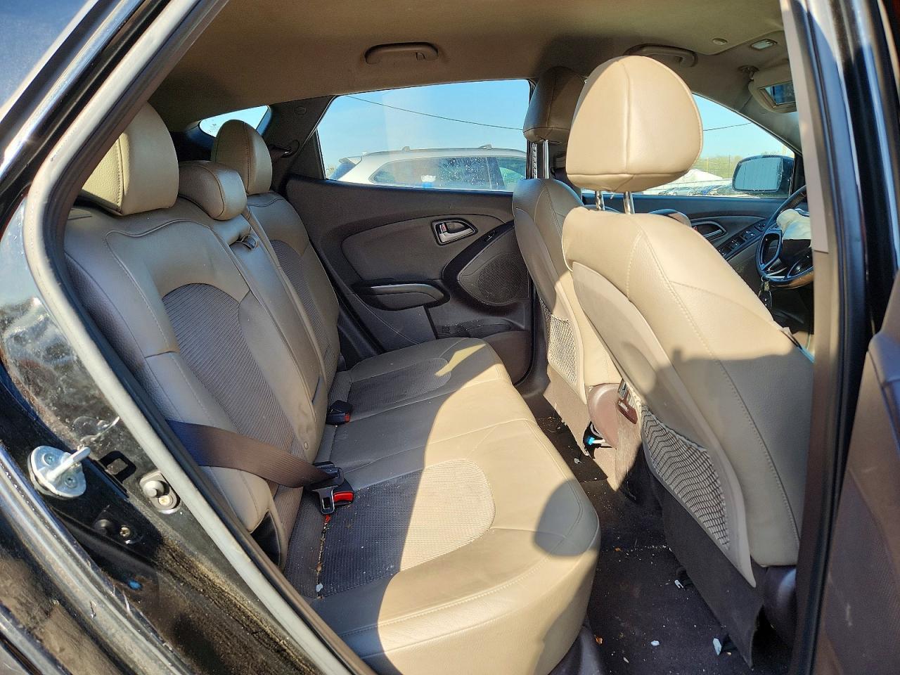 2015 HYUNDAI TUCSON