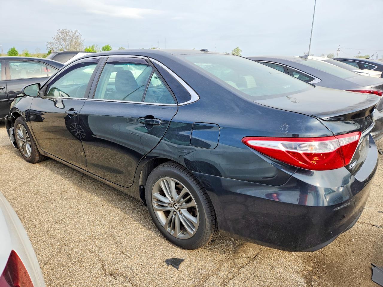 2015 TOYOTA CAMRY