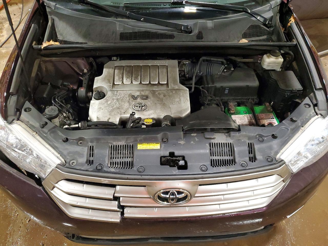 2013 TOYOTA HIGHLANDER