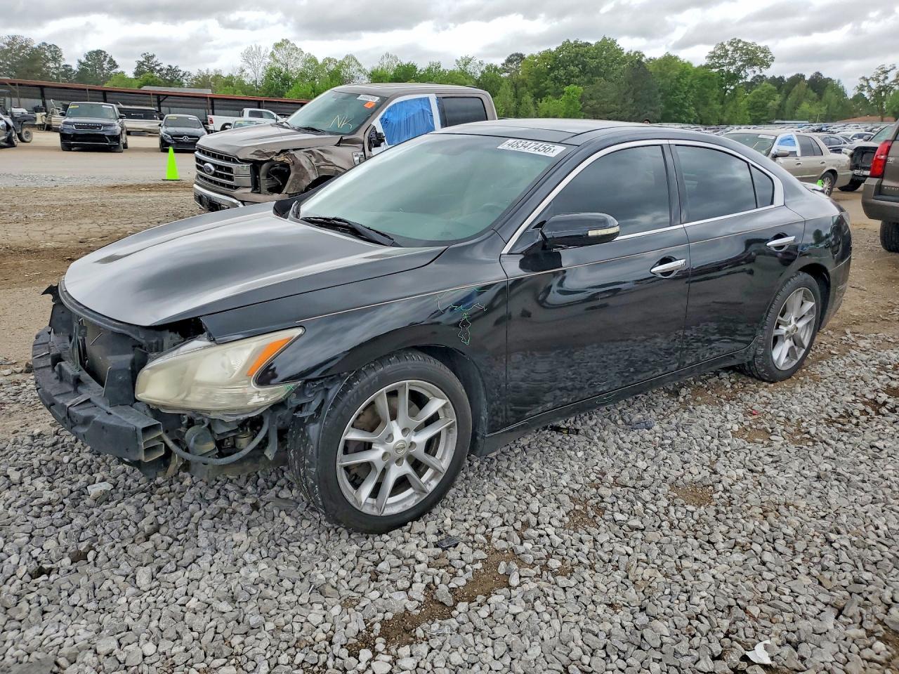 2010 NISSAN Maxima