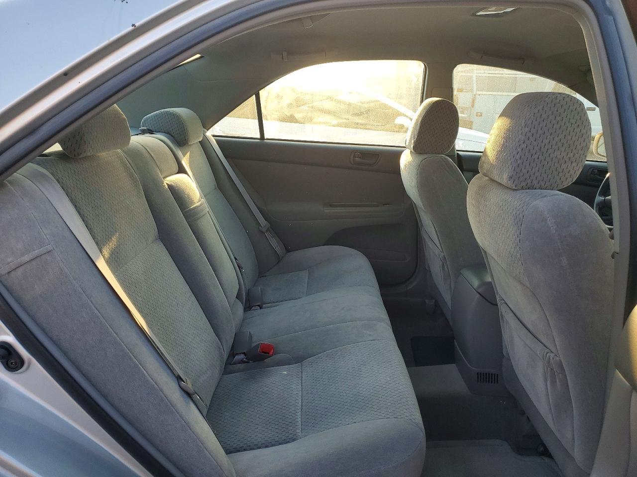 2004 TOYOTA CAMRY
