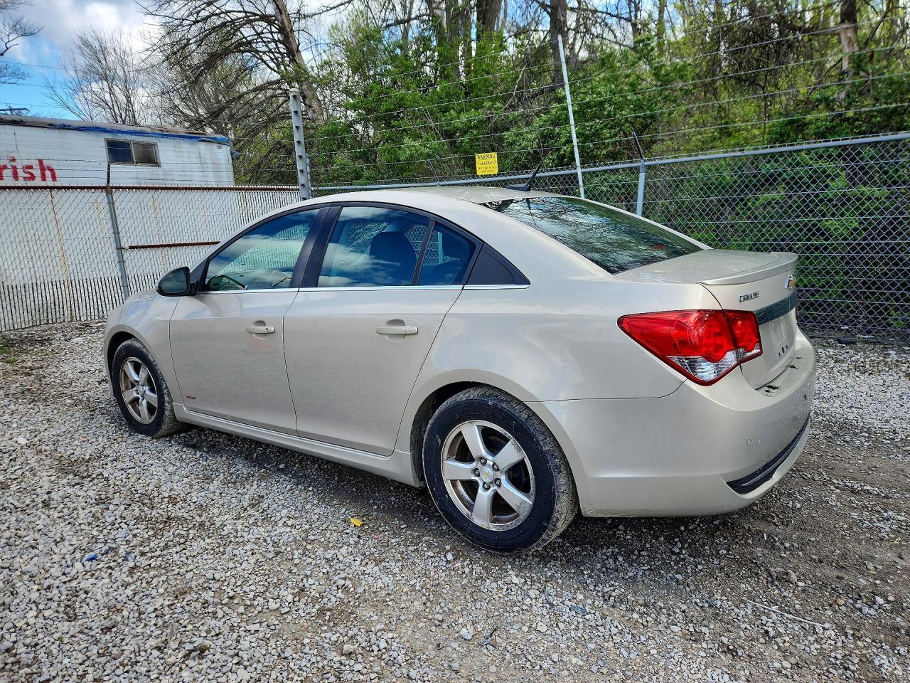 2011 CHEVROLET CRUZE