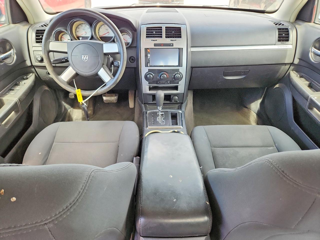 2010 DODGE CHARGER