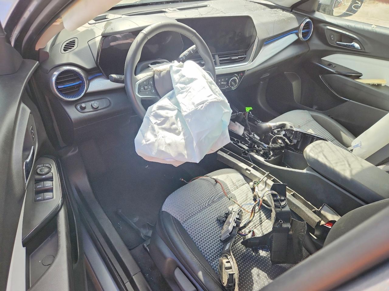 2025 CHEVROLET TRAX