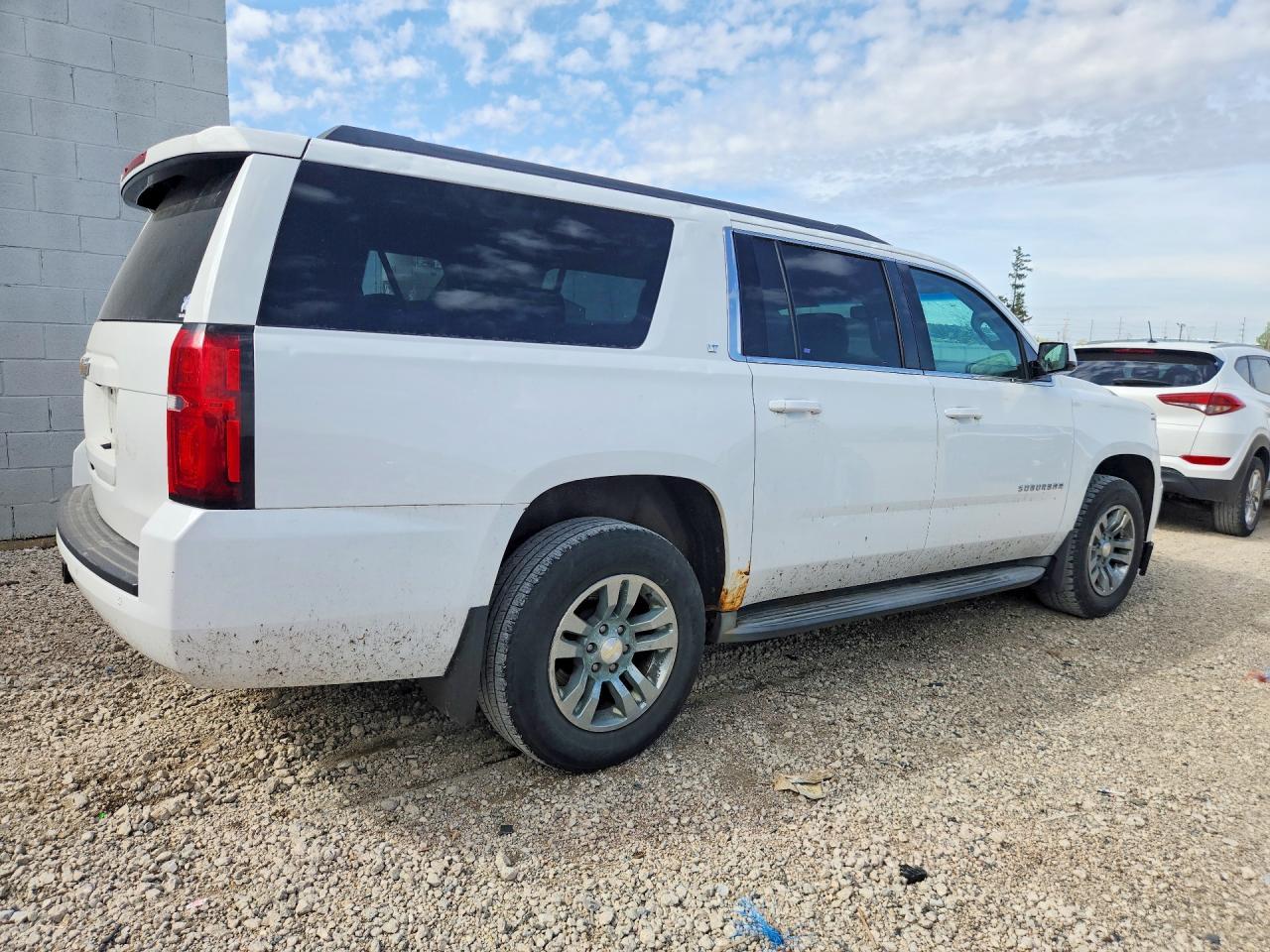 2015 CHEVROLET Suburban