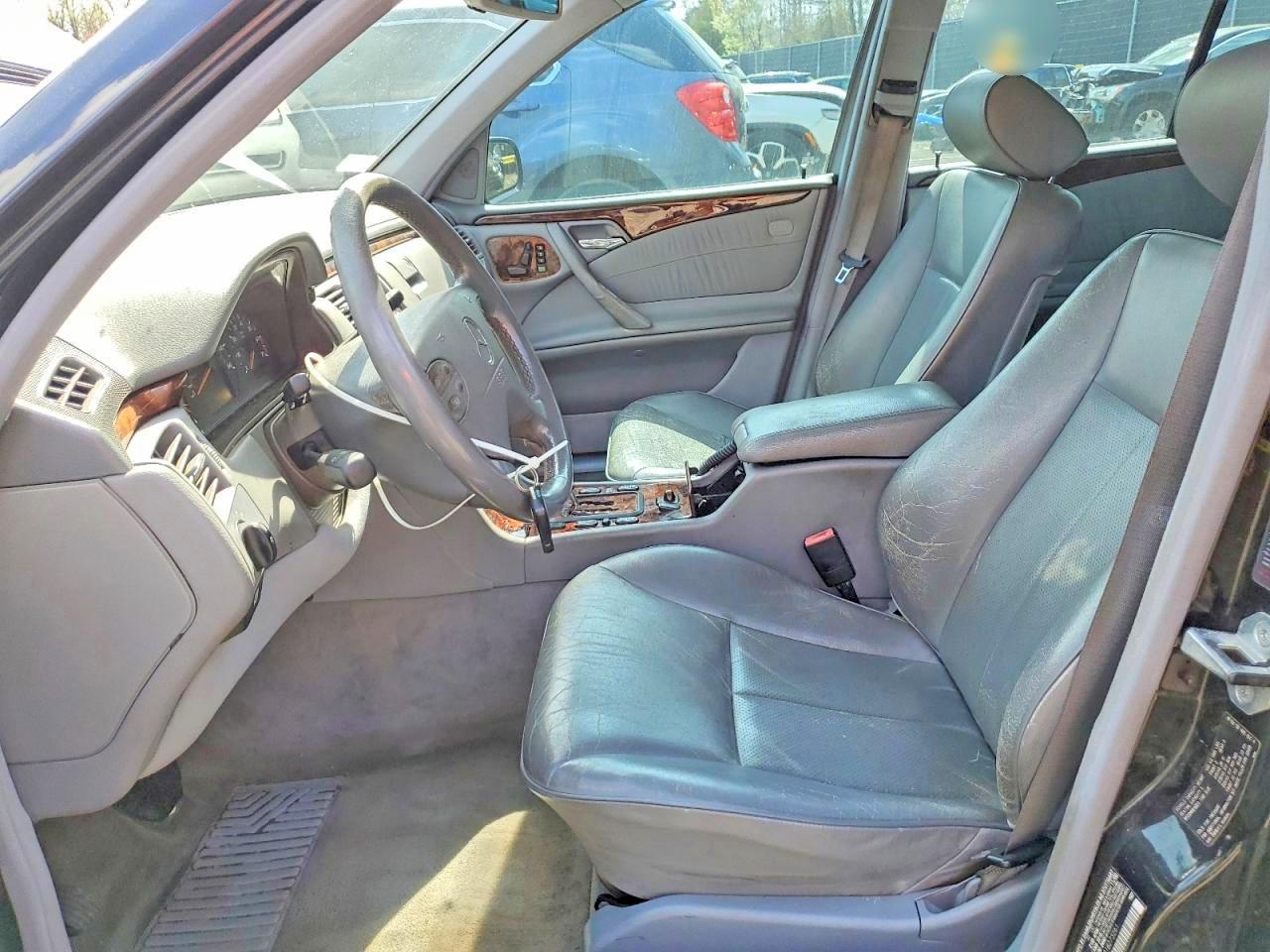 2001 MERCEDES-BENZ E-Class