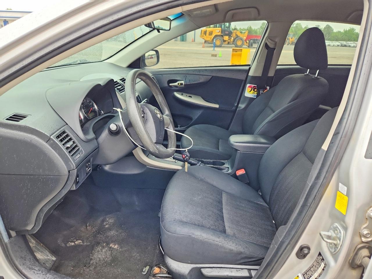 2011 TOYOTA COROLLA