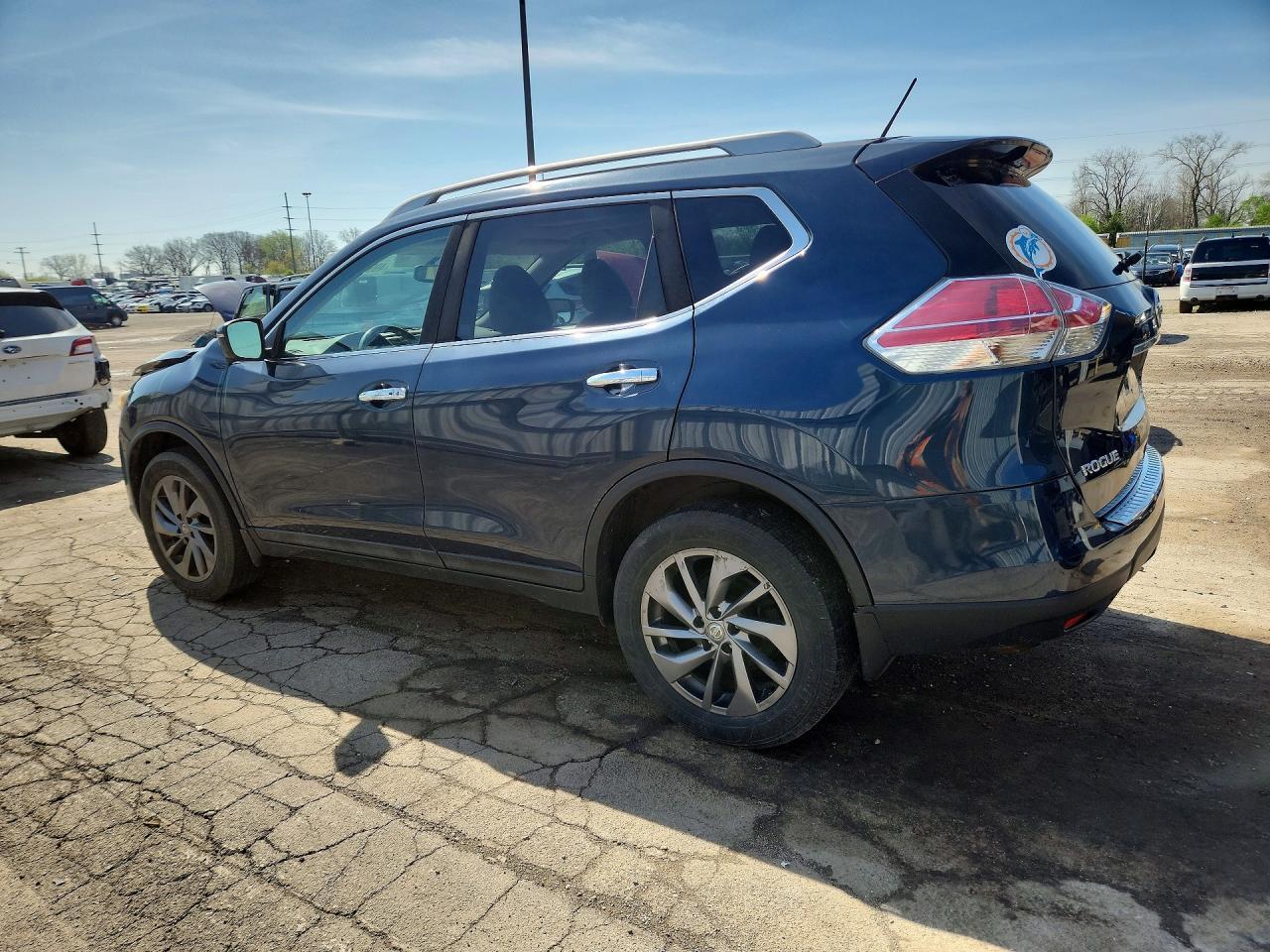 2016 NISSAN ROGUE