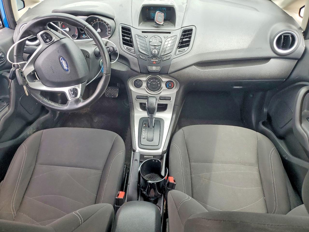 2016 FORD Fiesta