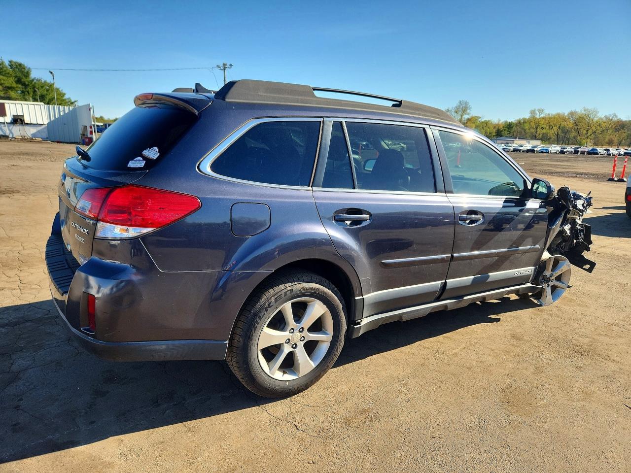 2013 SUBARU Outback