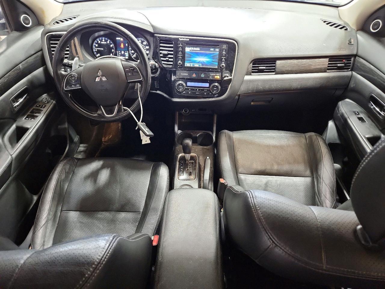 2016 MITSUBISHI outlander