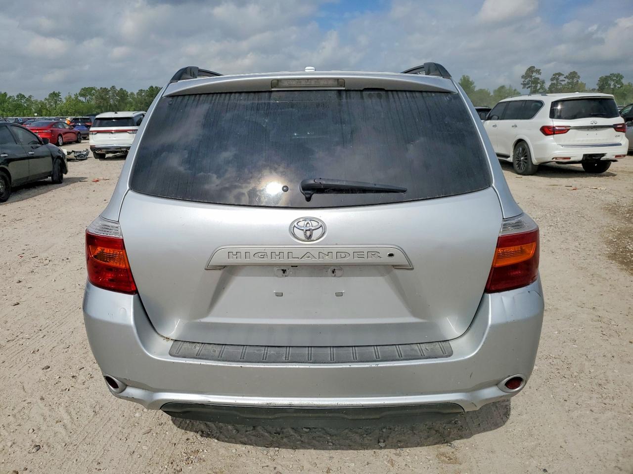 2010 TOYOTA HIGHLANDER