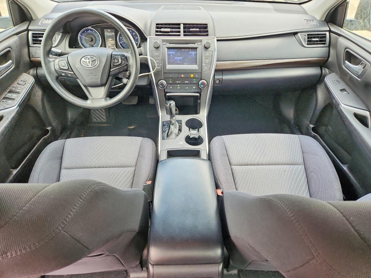 2016 TOYOTA CAMRY