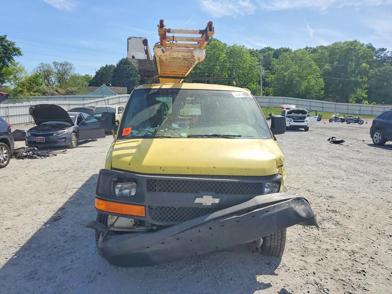 2004 CHEVROLET EXPRESS 2500