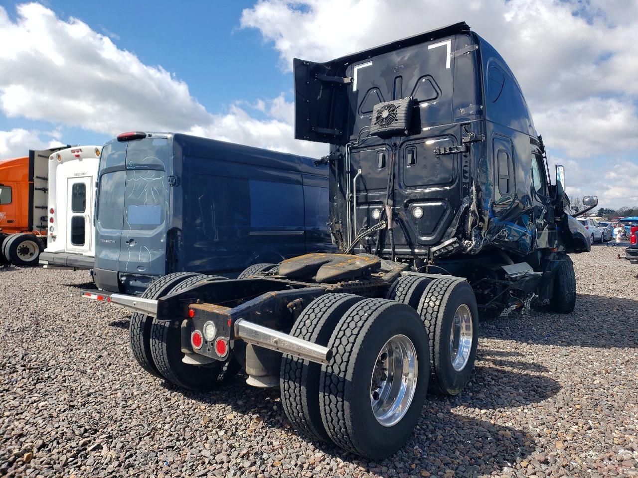 2022 Freigliner Cascadia