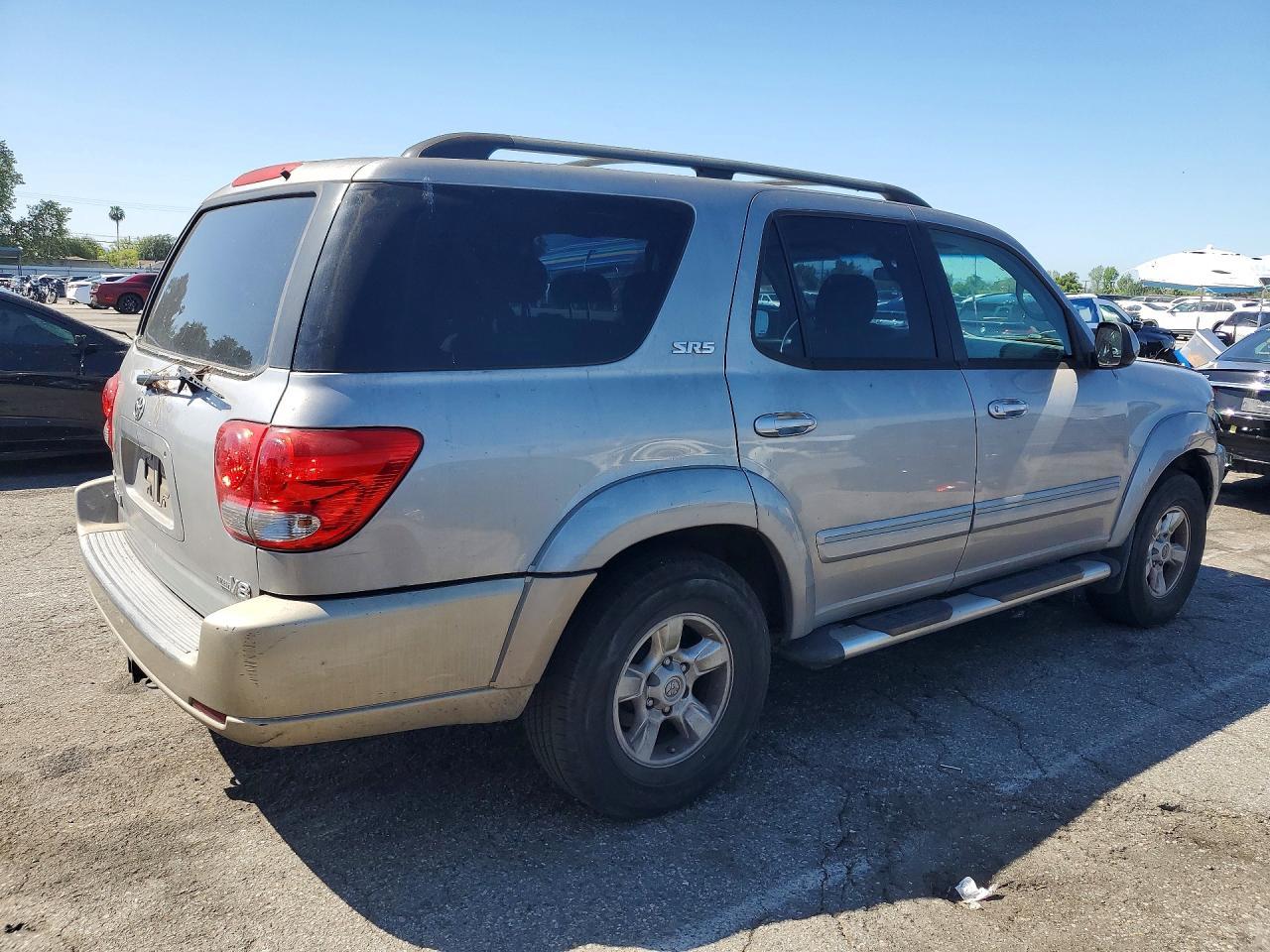 2005 TOYOTA Sequoia