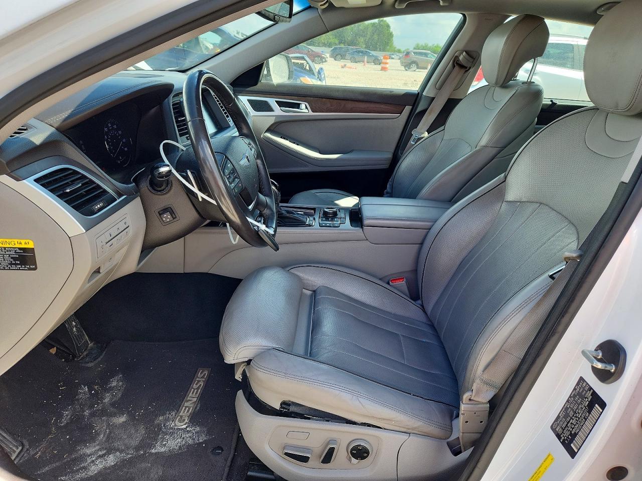 2015 HYUNDAI GENESIS