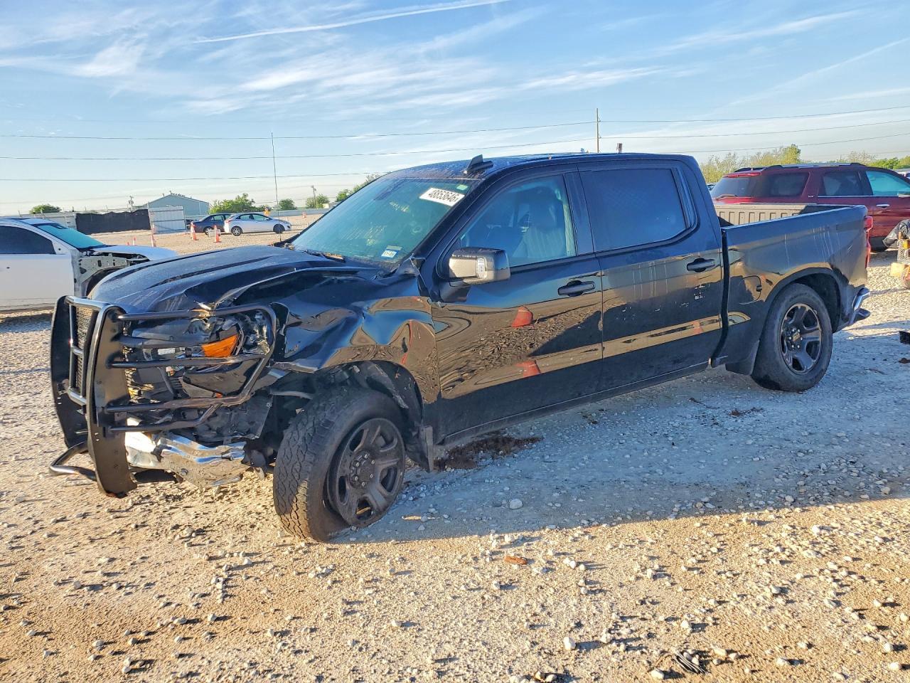 2024 CHEVROLET Silverado