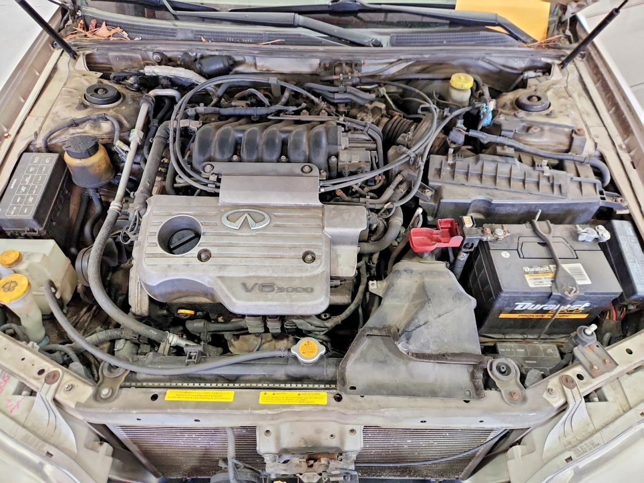 2001 INFINITI I30