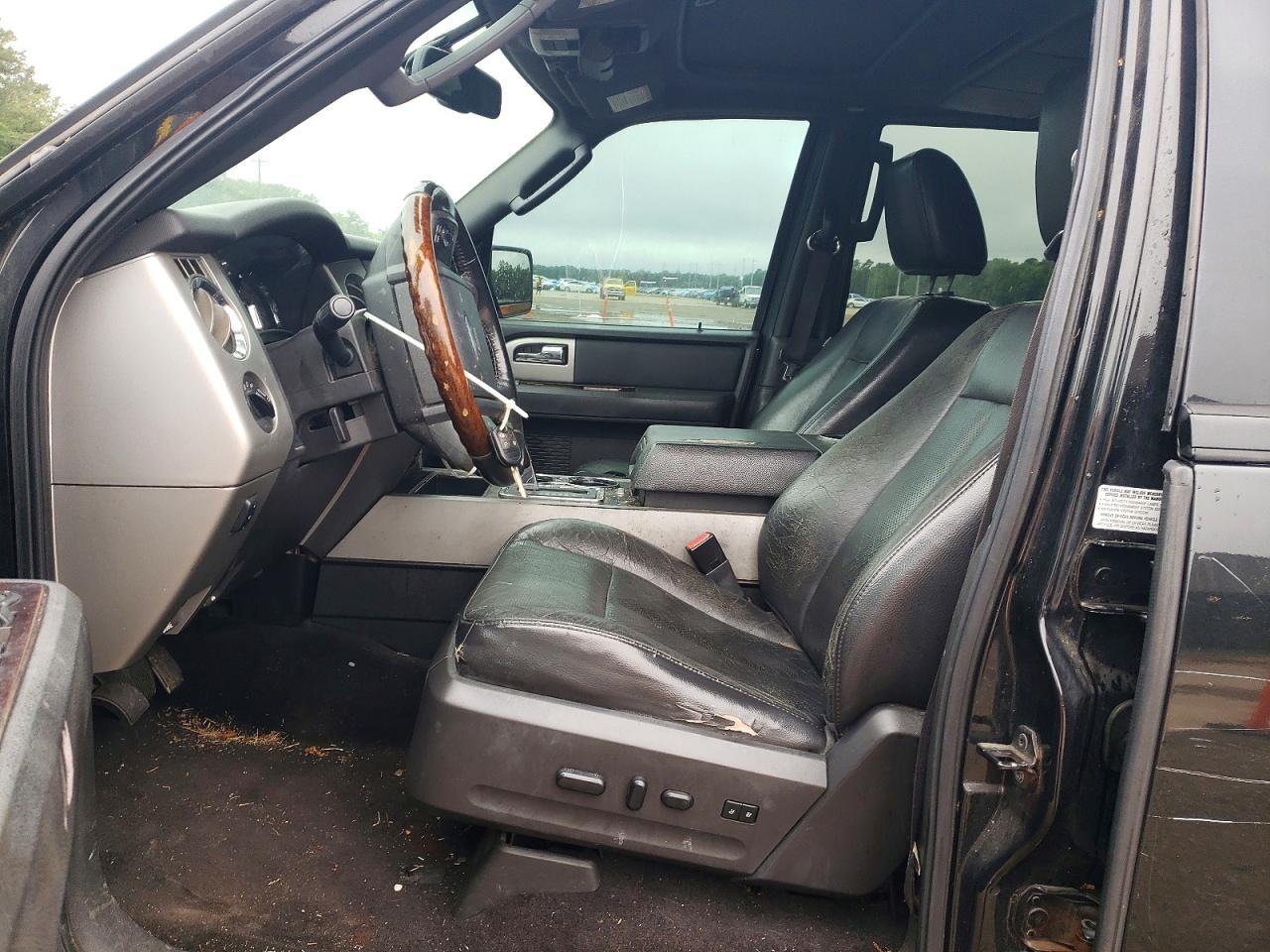 2010 FORD Expedition