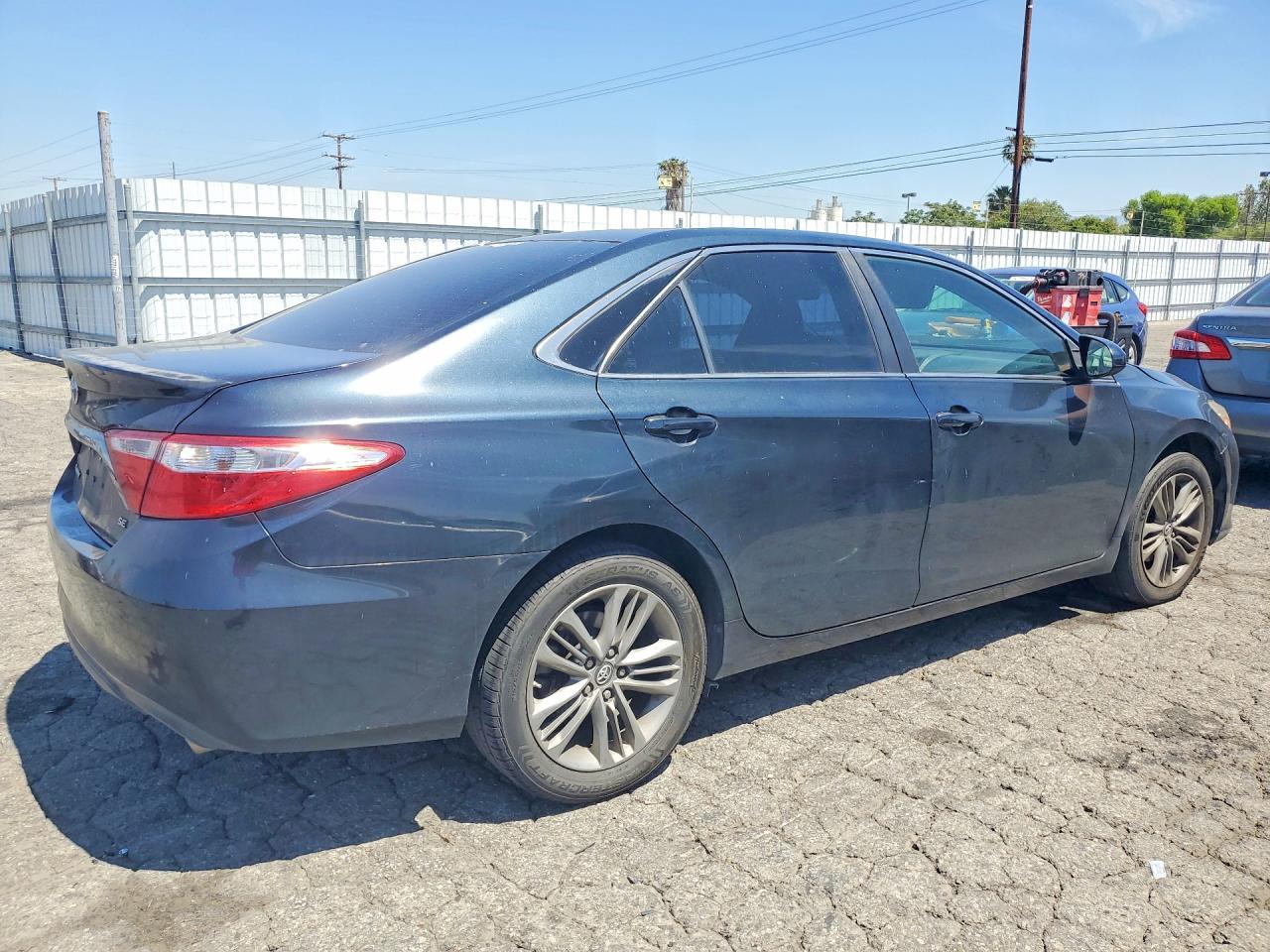 2017 TOYOTA CAMRY