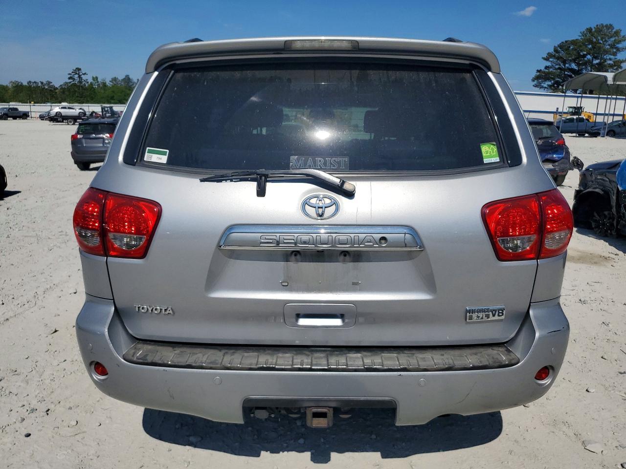 2008 TOYOTA Sequoia