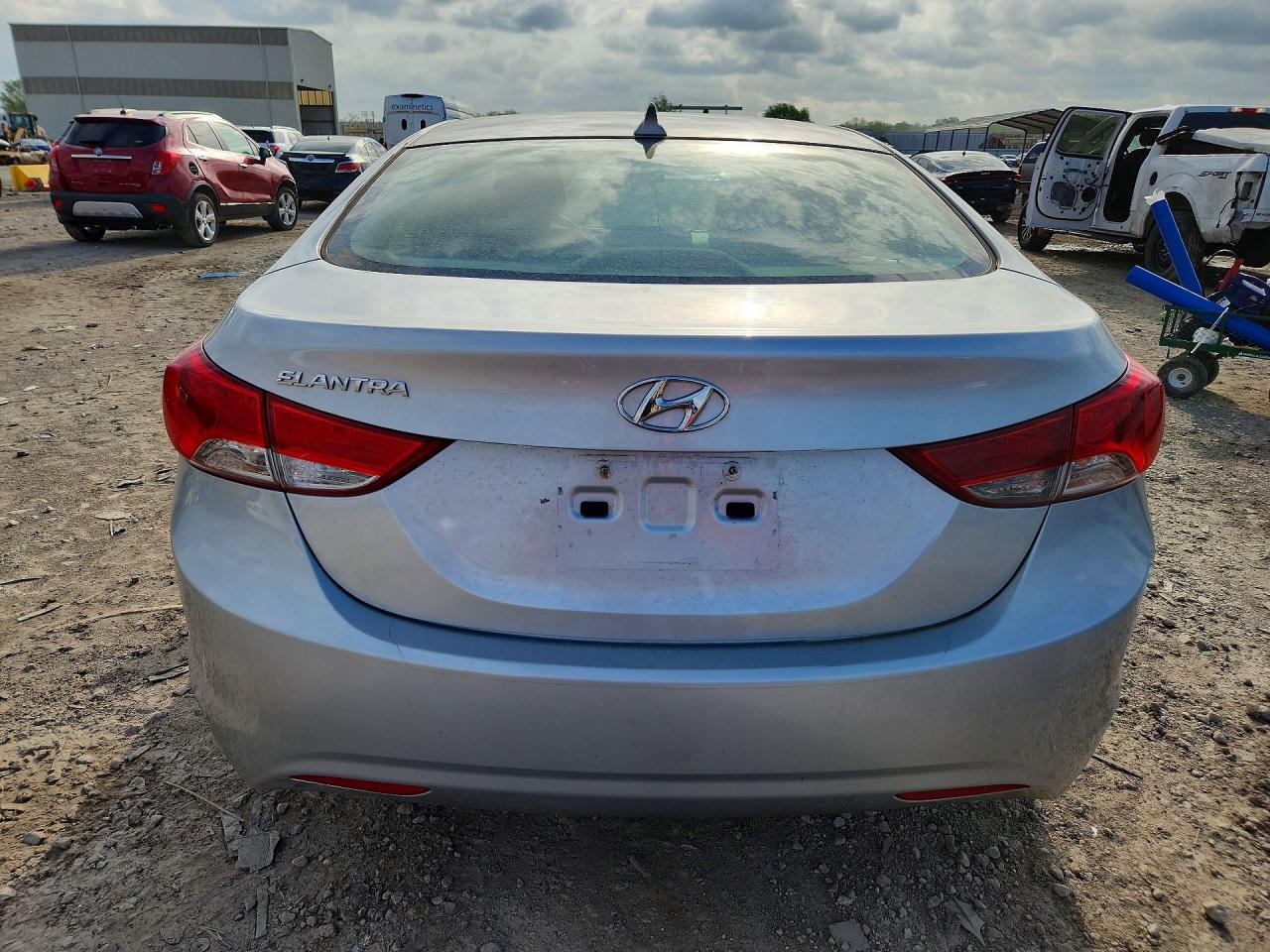 2012 HYUNDAI ELANTRA