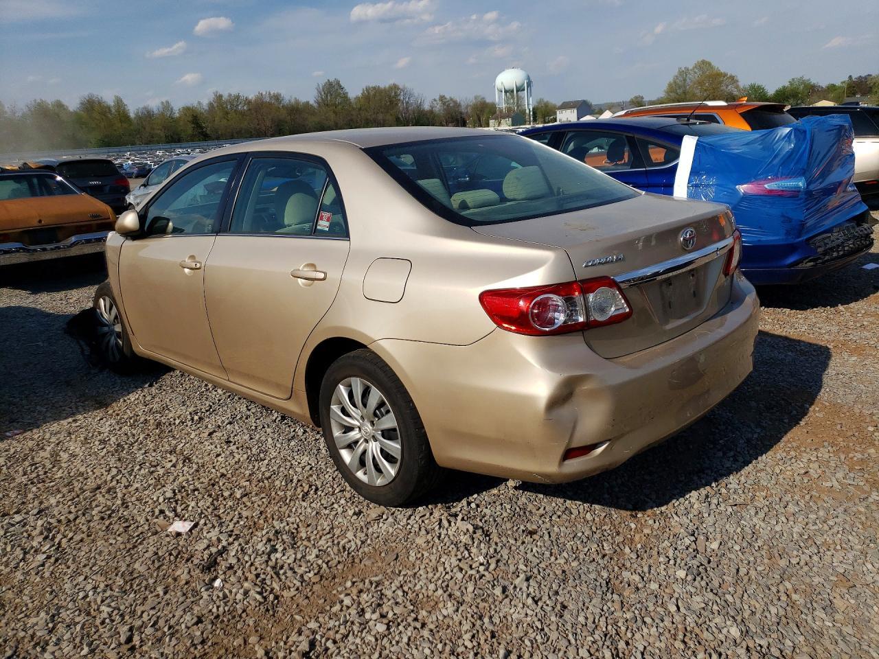 2013 TOYOTA COROLLA