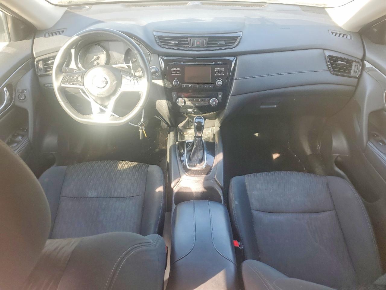 2017 NISSAN ROGUE