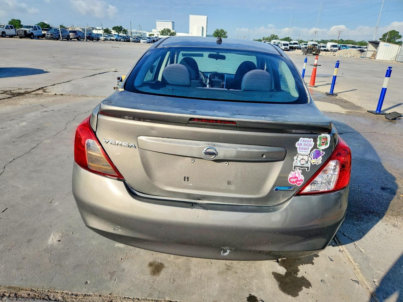 2017 NISSAN VERSA