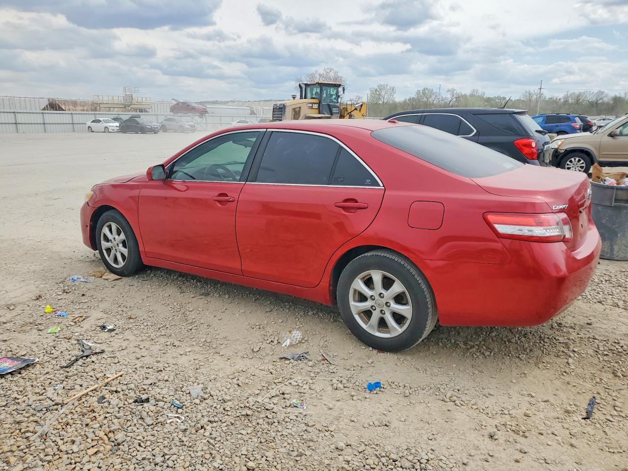 2011 TOYOTA CAMRY