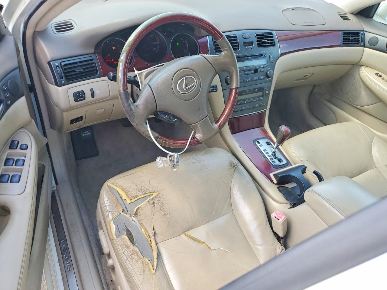 2004 LEXUS ES 330