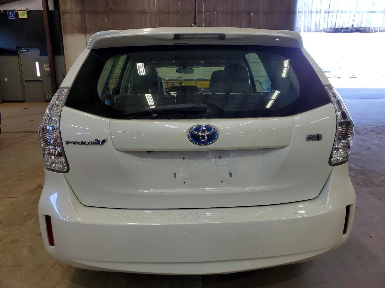 2012 TOYOTA PRIUS V