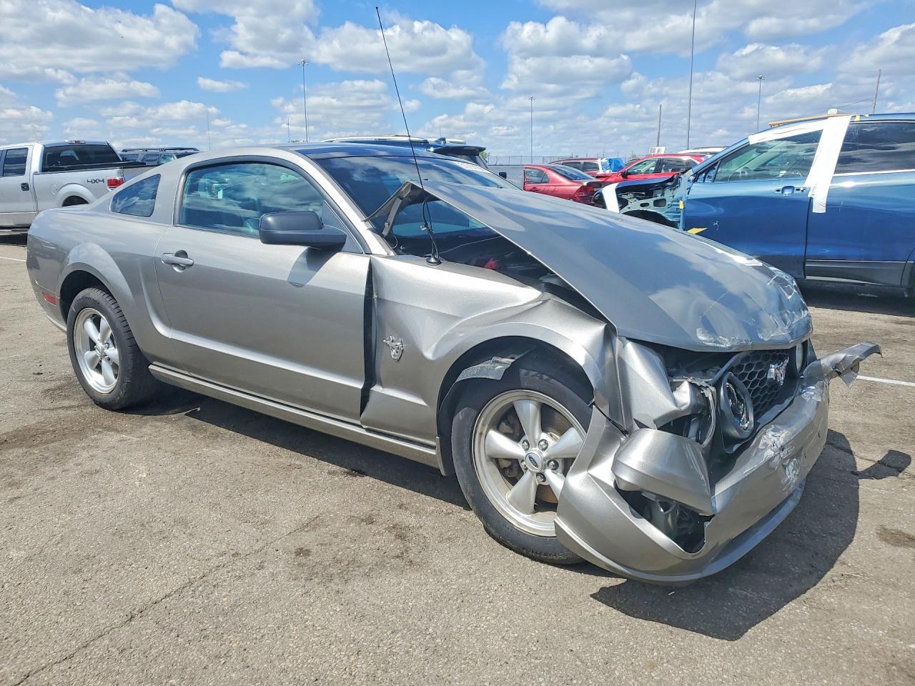 2009 FORD MUSTANG