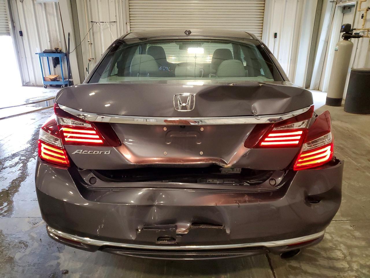 2017 HONDA ACCORD