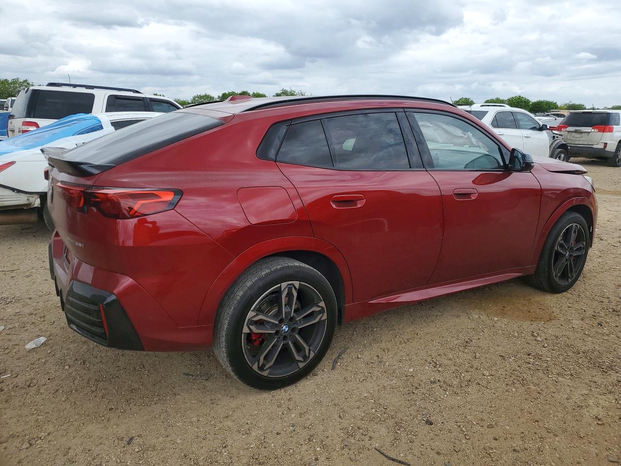 2024 BMW X2